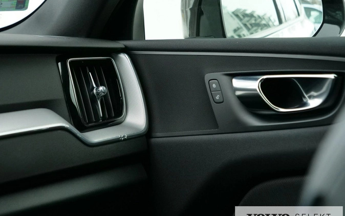 Volvo XC 60 cena 139900 przebieg: 131700, rok produkcji 2019 z Bartoszyce małe 704